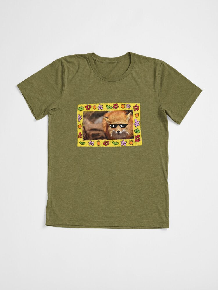 A Cute Fox Wearing Sunglasses. Funny Fox Lover Gift Tri-blend T-Shirt