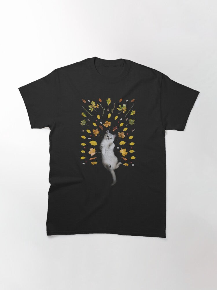 A Cute Cat Between leaves Classic T-Shirt