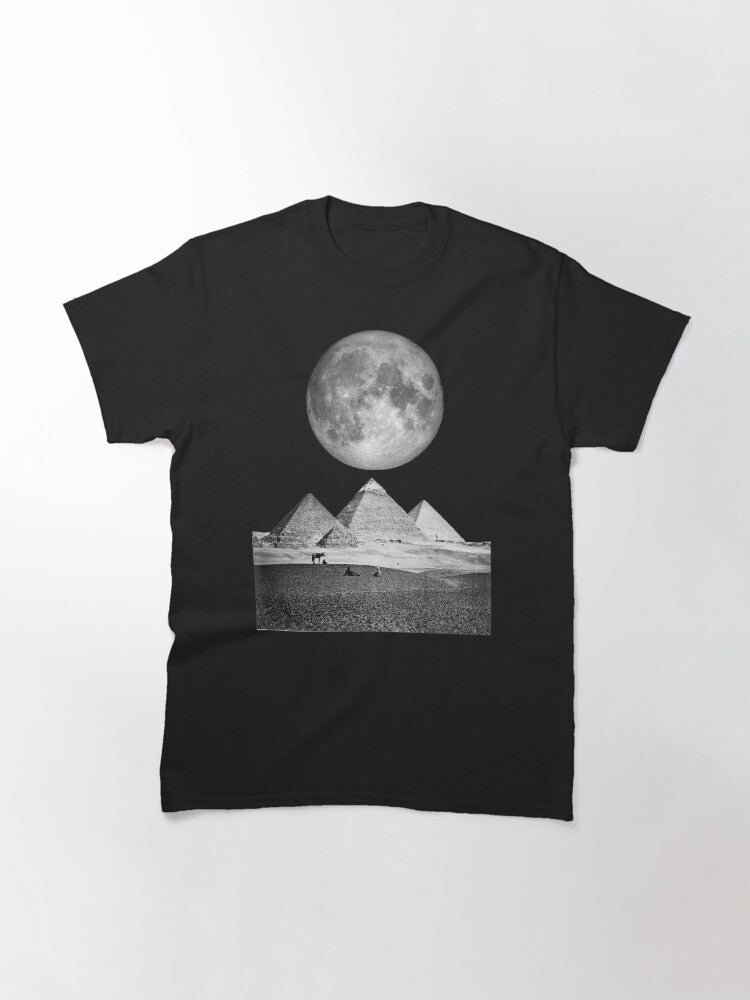Dark side of the pyramids- on black Classic T-Shirt