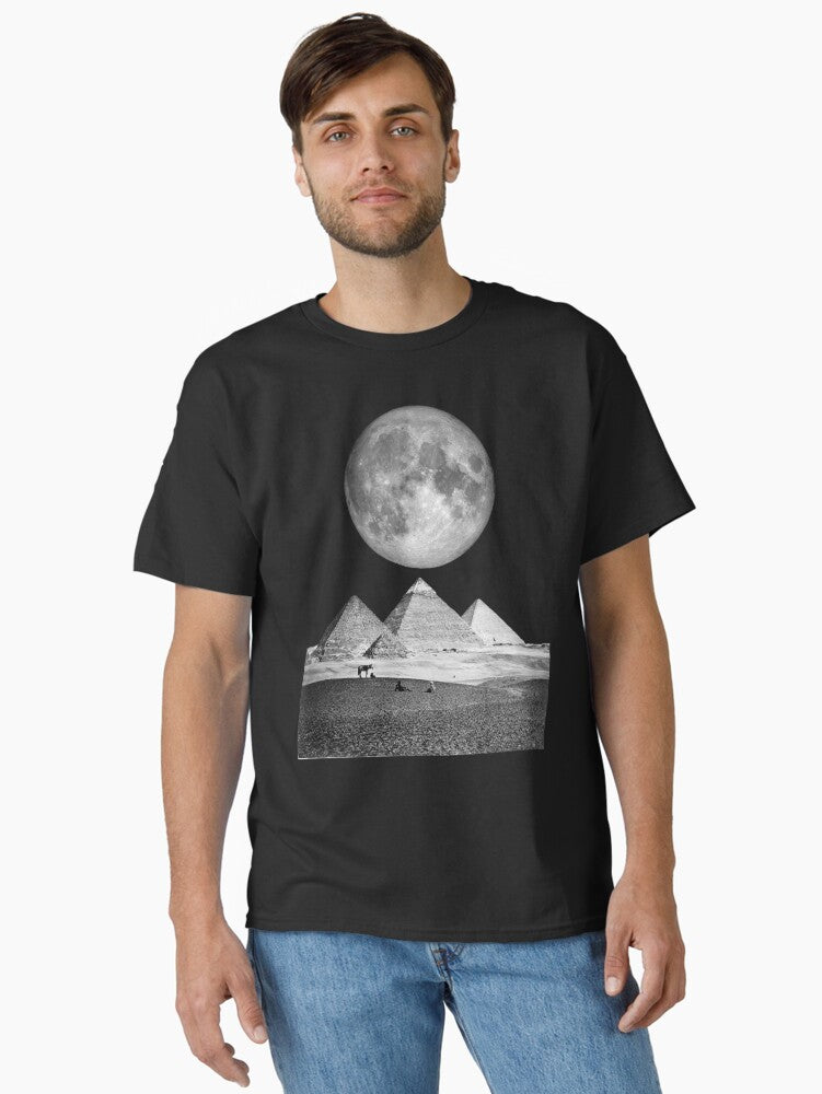 Dark side of the pyramids- on black Classic T-Shirt