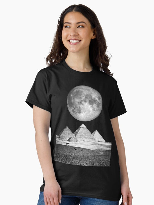 Dark side of the pyramids- on black Classic T-Shirt