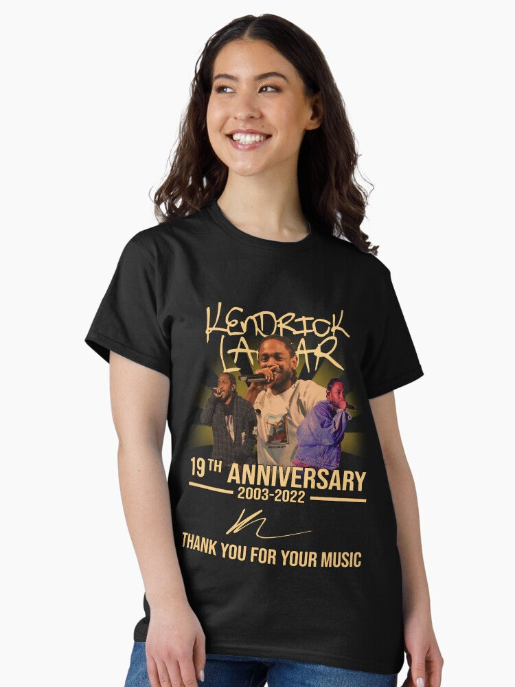 19th Anniversary 2003-2022 Thank You For Memories Signature Classic T-Shirt