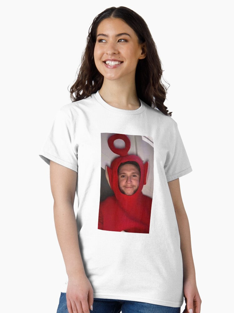 funny niall horan selfie the show tour Classic T-Shirt Style001