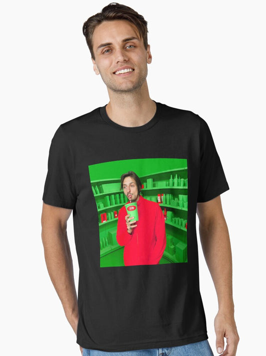 Tout Peut Arriver Essential T-Shirt