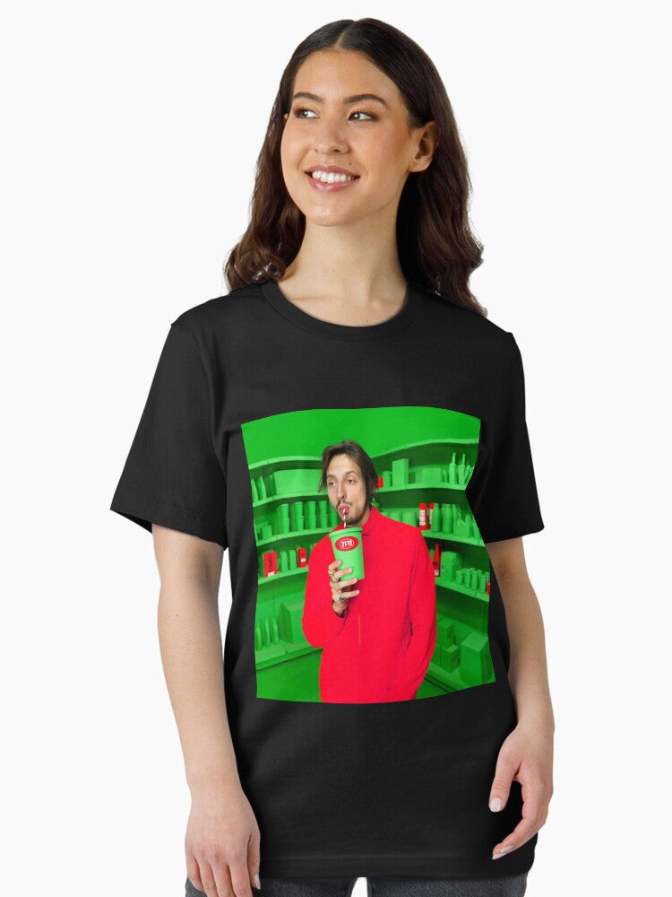 Tout Peut Arriver Essential T-Shirt