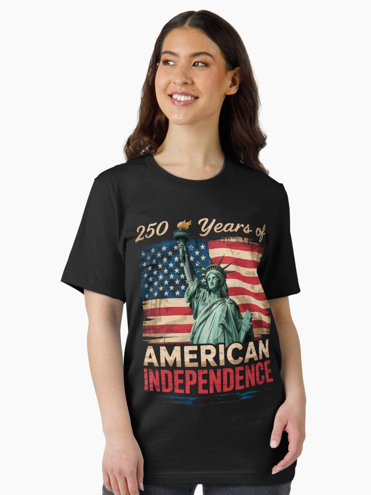 250 Years of American Independence Statue of Liberty US Flag Essential T-Shirt