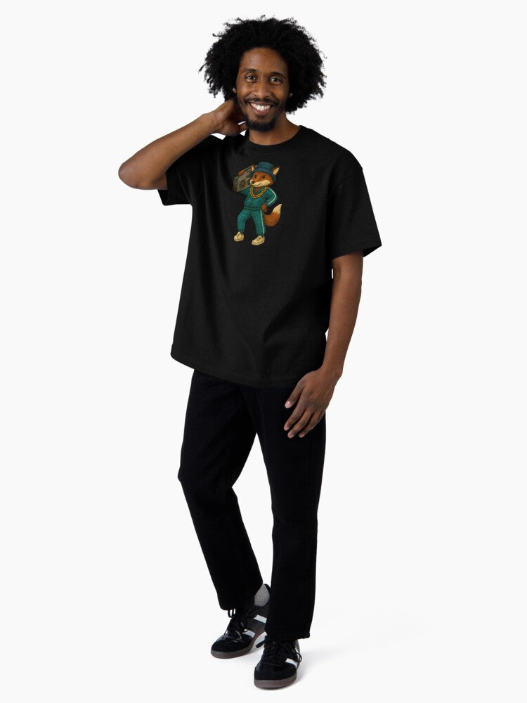 90s Hip-Hop Fox – Boombox Beats & Golden Chain Oversized T-Shirt