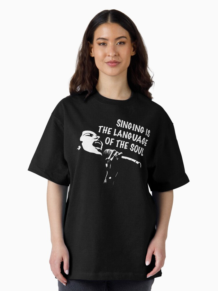 A female vocalist singing with a nice quote Oversized T-Shirt